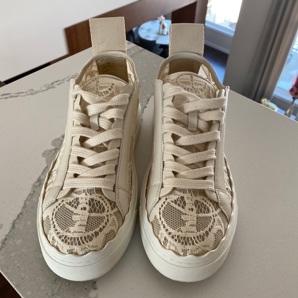 Chloe Lauren beige lace sneakers - Picture 2 of 9